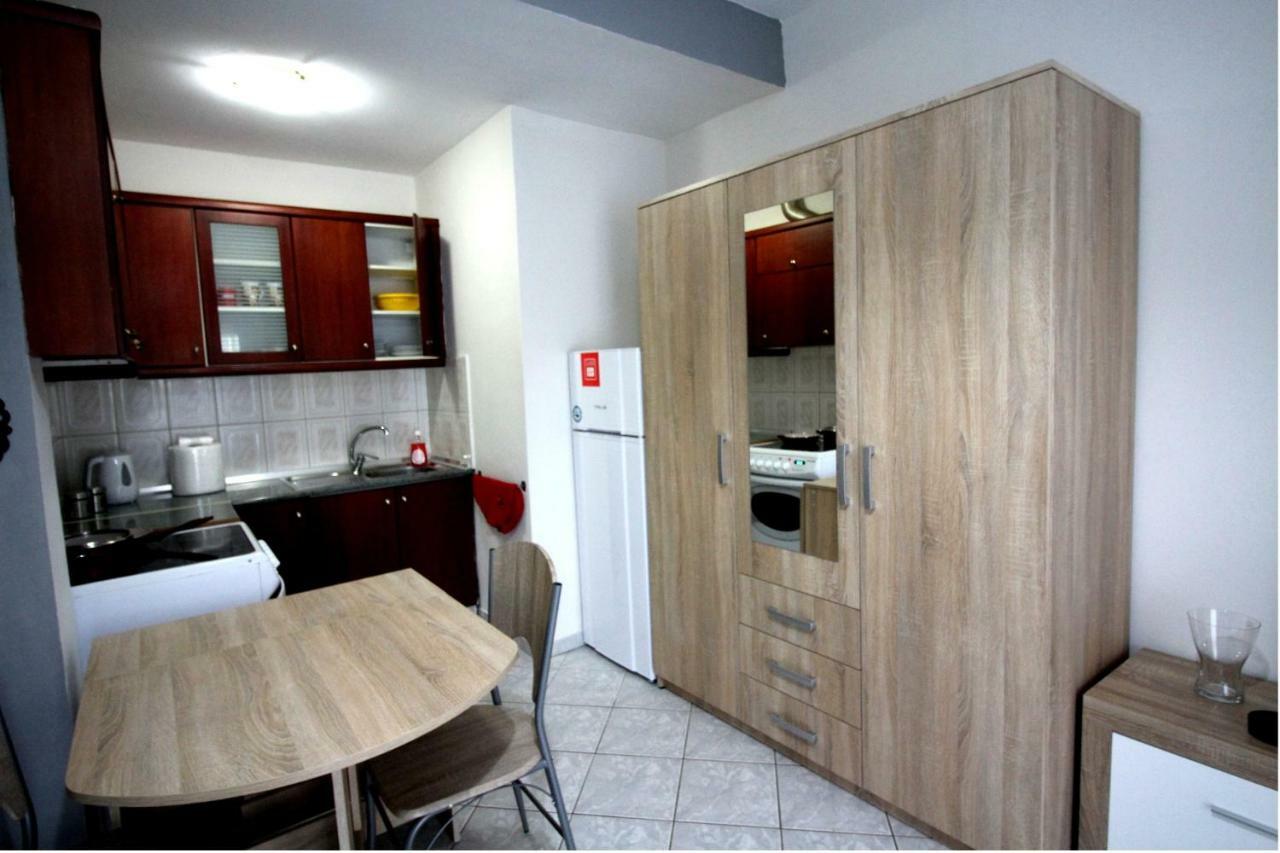 Ferienwohnung Dimitris Flat Néoi Epivátai Exterior foto